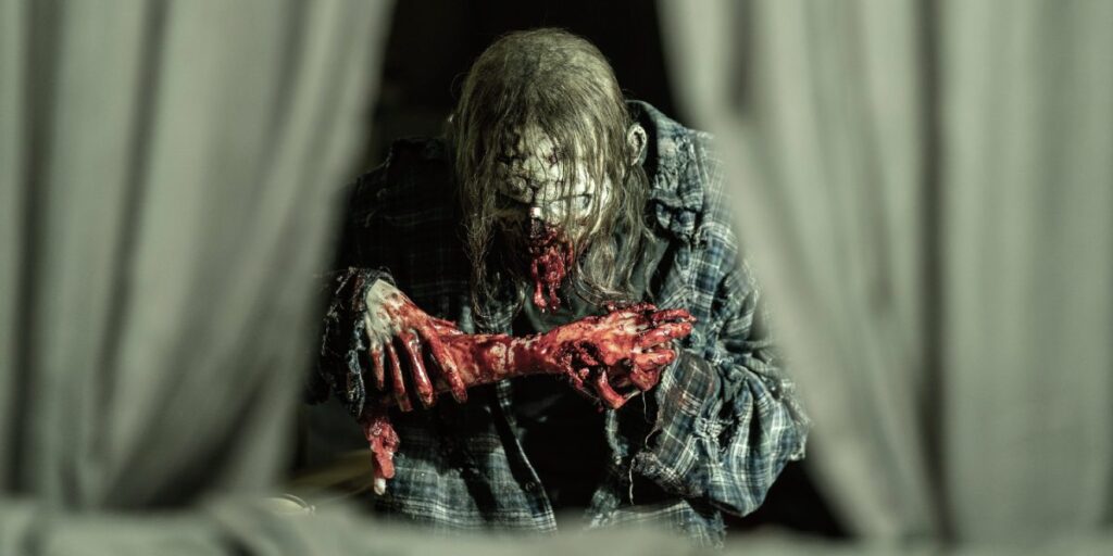Tipos de zombies como este que está comiendo un brazo