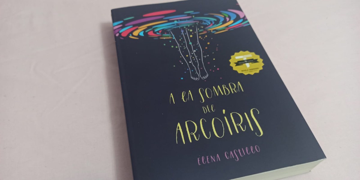 Portada de 'A la sombra del arcoíris'