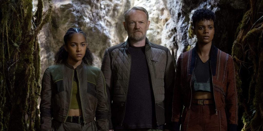 Gaal, Hari y Salvor en 'Fundación' 2x05