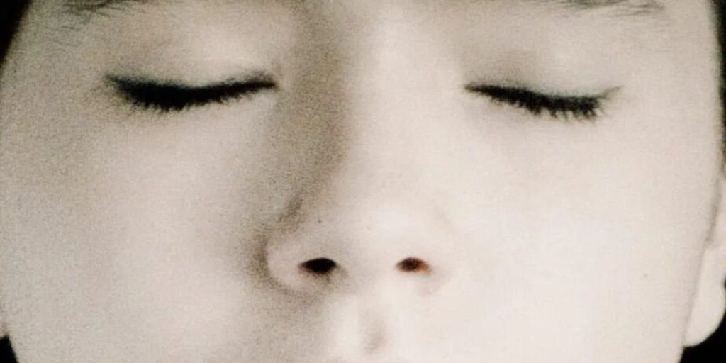 Segmento del póster de 'Cerrar los ojos'