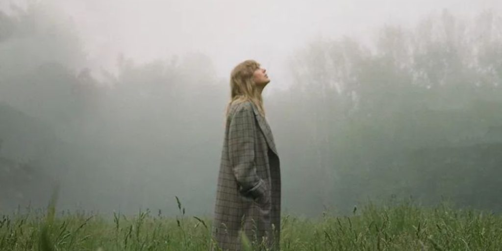 Canciones de Taylor Swift que suenan a otoño