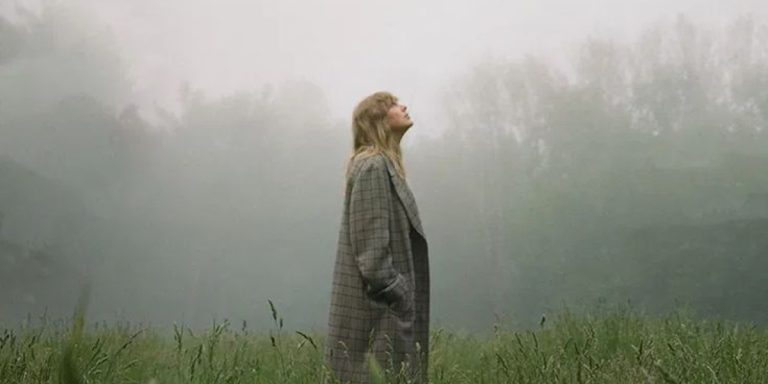 Canciones de Taylor Swift que suenan a otoño