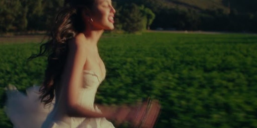 Letra de Can't Catch Me Now, la canción de Balada de pájaros cantores y serpientes