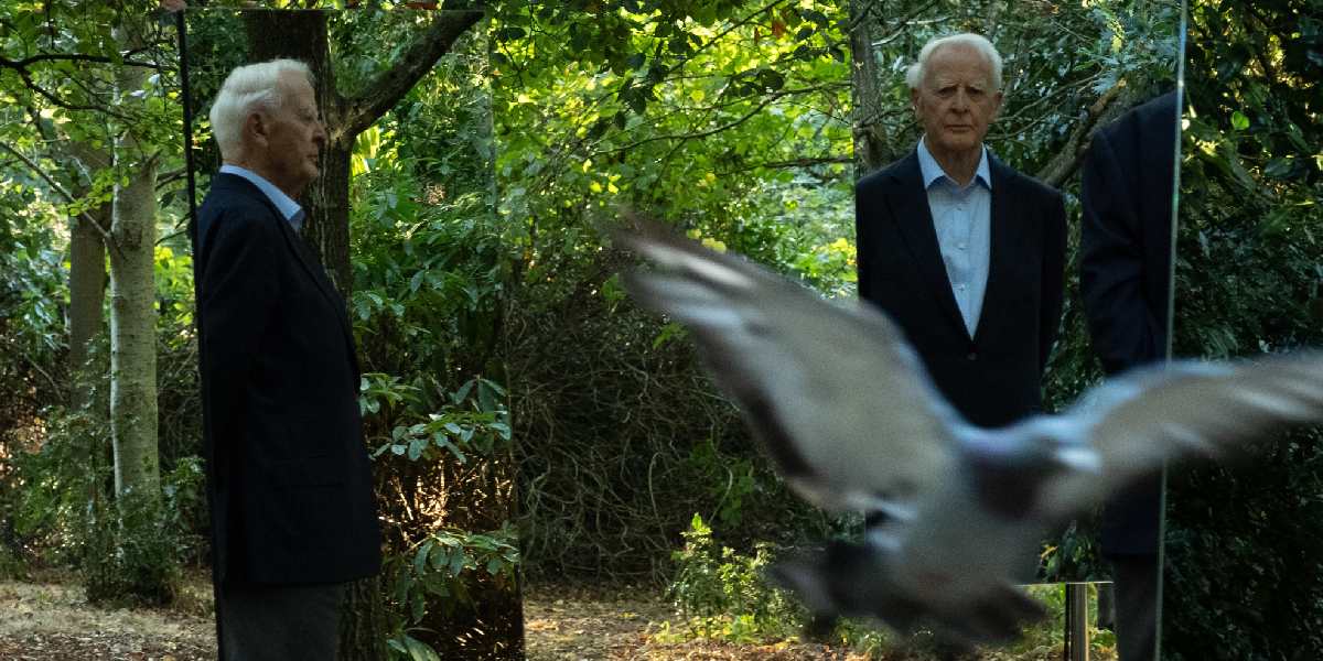 Imagen de 'Volar en círculos' o 'The pigeon tunnel' de John Le Carré