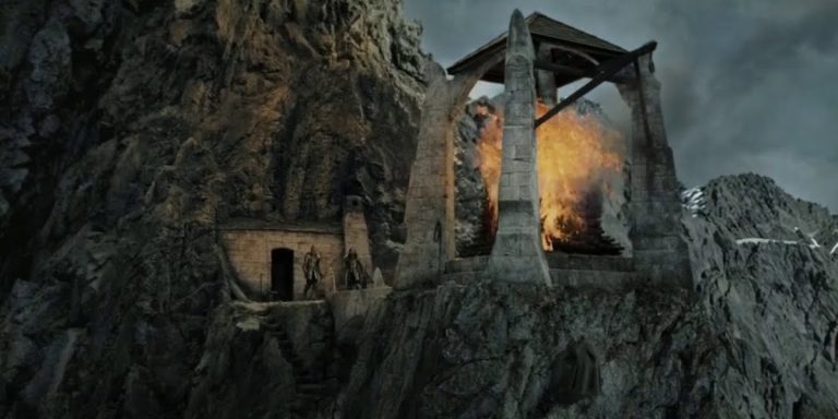Las almenaras arden, la gran escena de comunidad de El retorno del rey