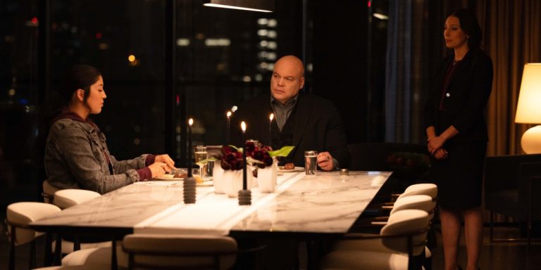 Maya López y Wilson Fisk en 'Echo'