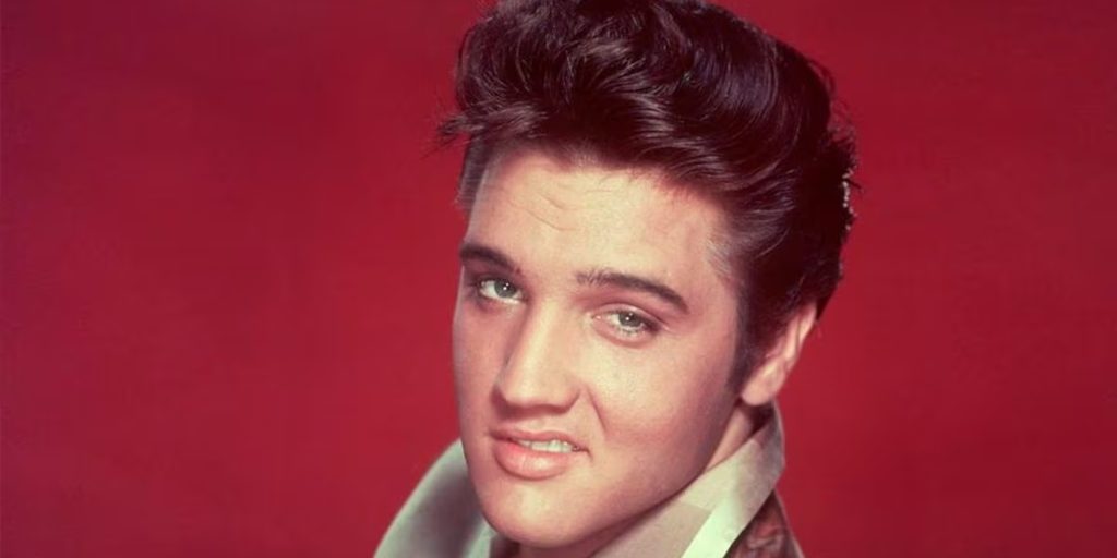 Elvis Presley joven.